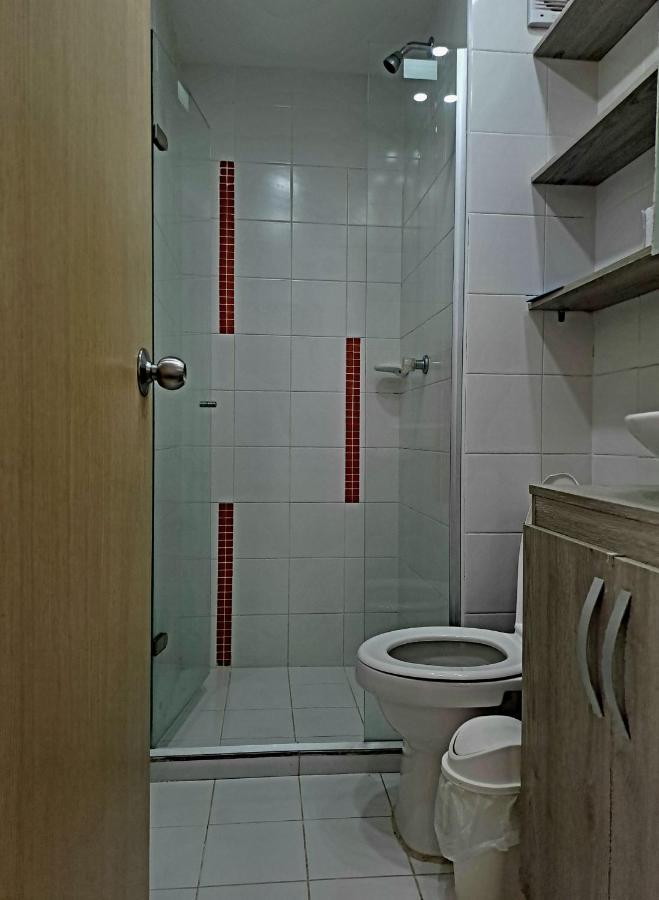 Comodo En Apartamento *